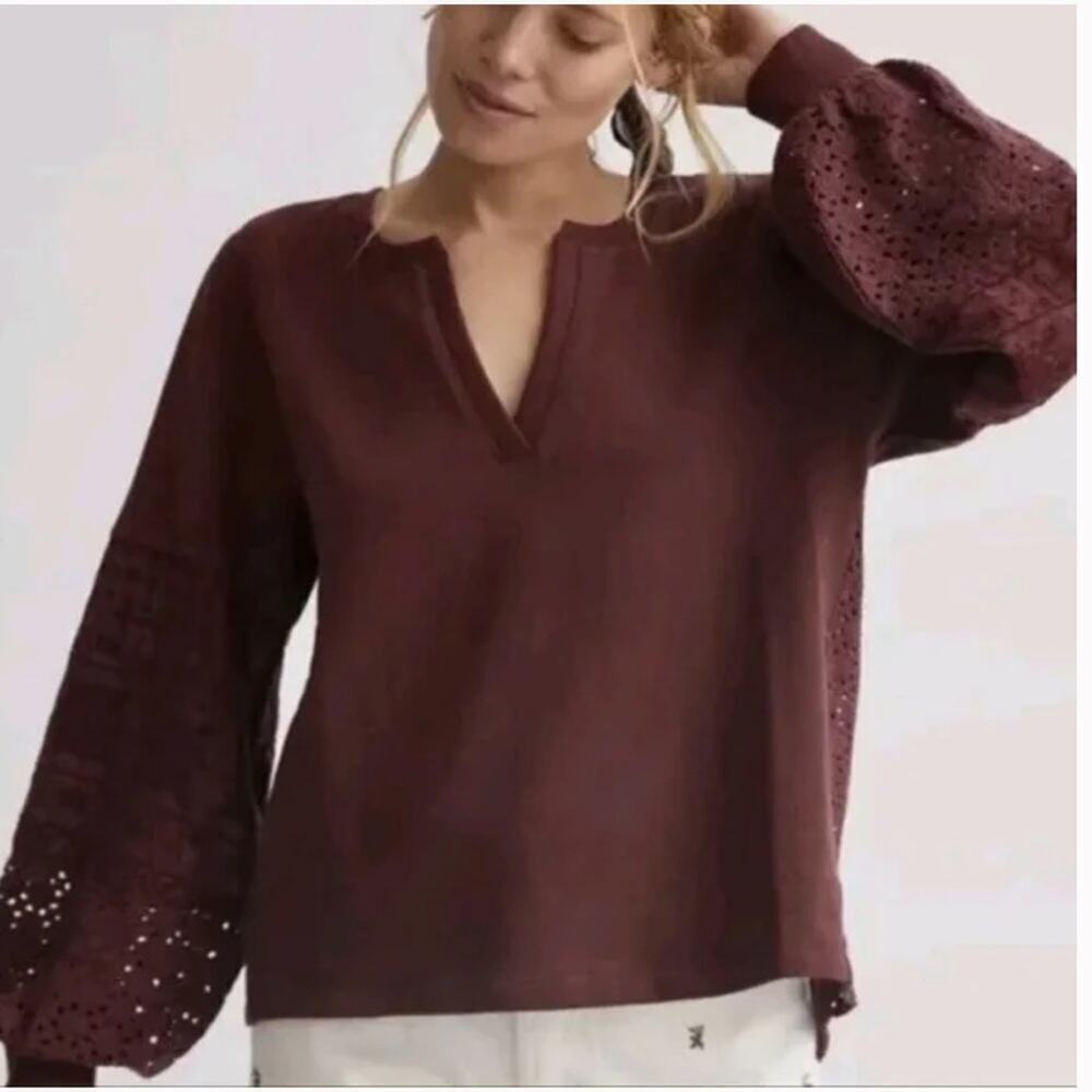 Anthropologie Women's Maroon V-Neck Eyelet‎ V-Neck Terry Blouse
